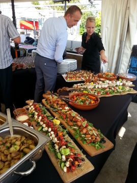 Een goed geregelde vergadering met de catering van De Torenschouw in Opperdoes;