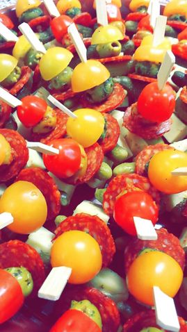 Een smakelijk koud en warm buffet verzorgt door de Torenschouw in Opperdoes